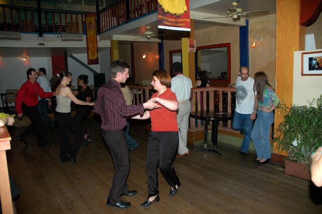 min 2006 05 02 latino 122